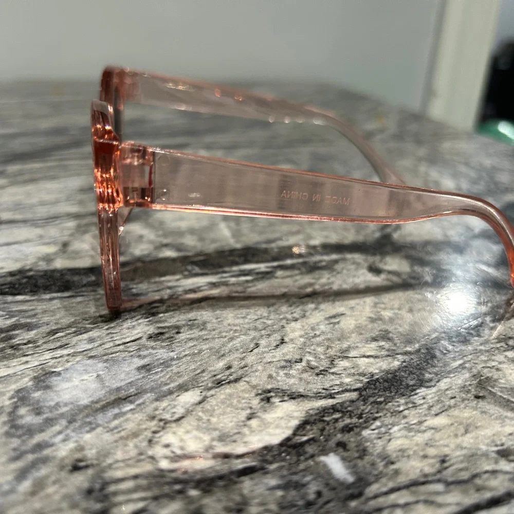Stylish Pink Sunglasses with Star Accents
